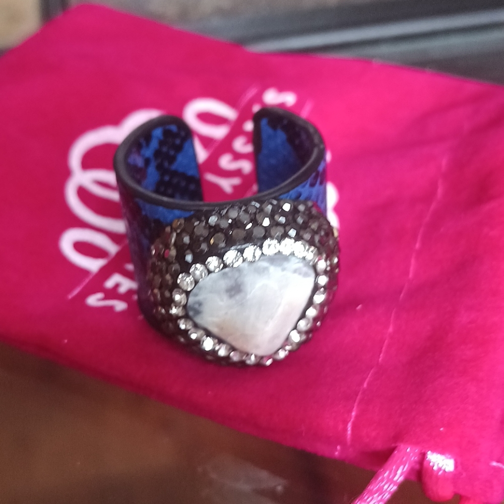 Ring